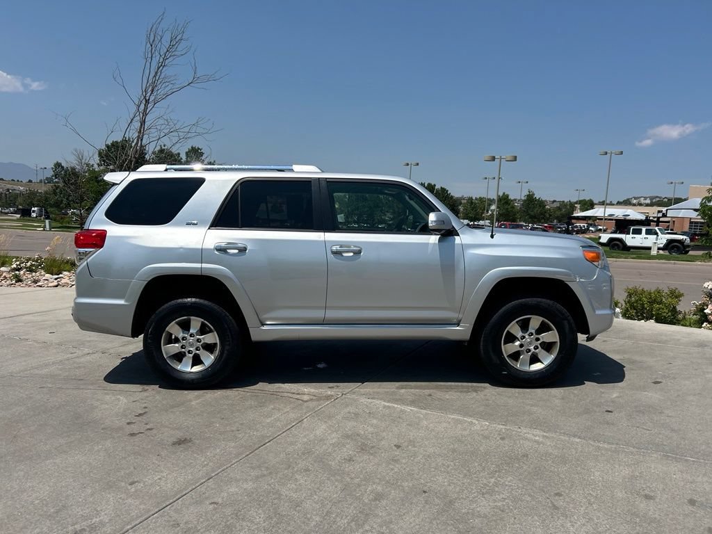 Used 2012 Toyota 4Runner SR5 AWD/4WD image 9