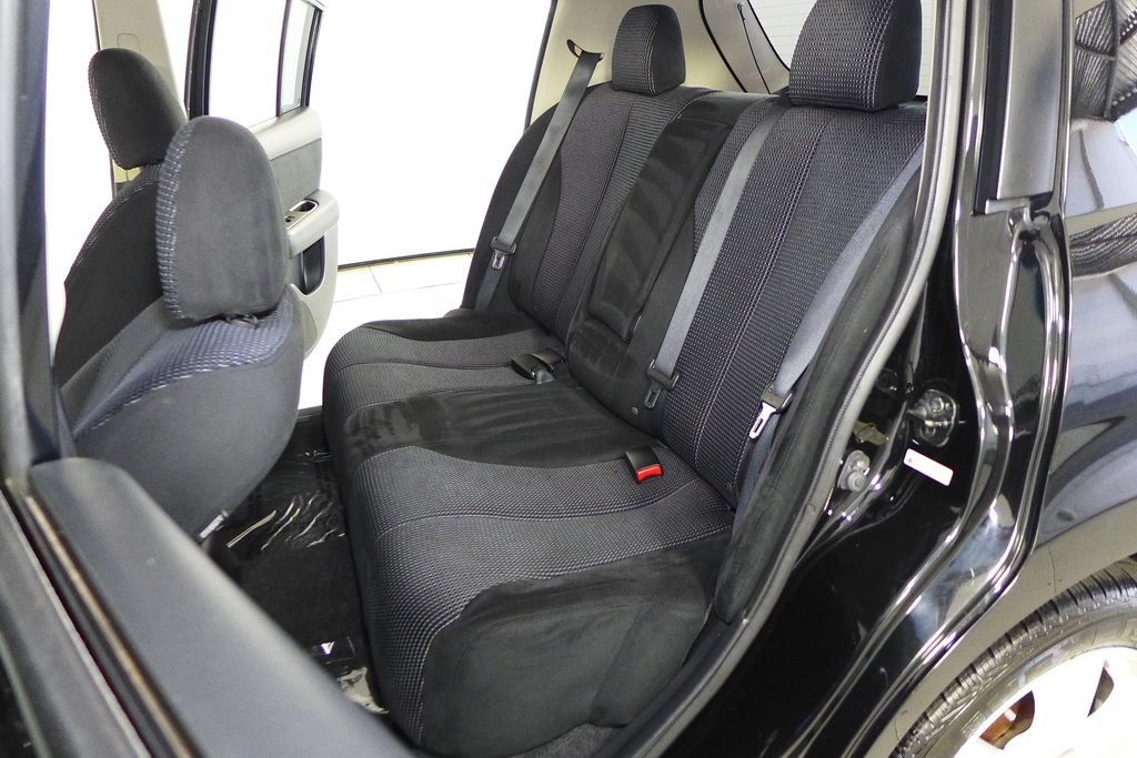 Used 2012 Nissan Versa Hatchback w/ SL Navigation Pkg FWD image 20