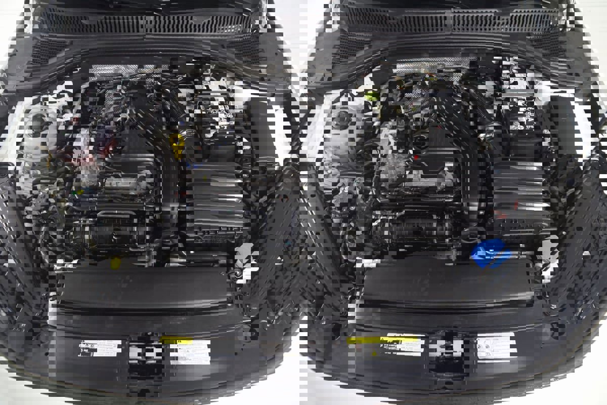 Used 2025 Volkswagen Jetta SE image 45