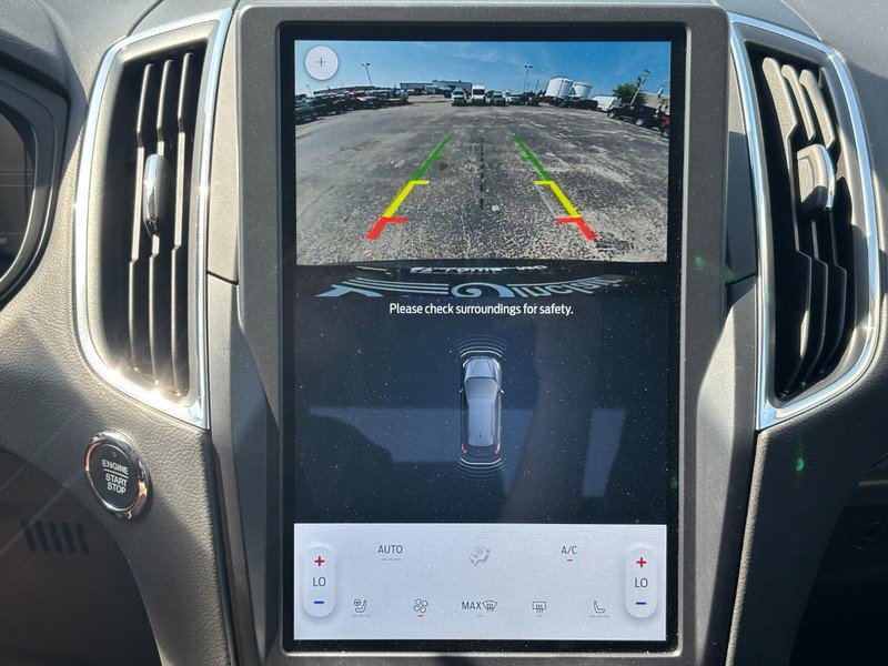 Used 2022 Ford Edge Titanium AWD/4WD image 23