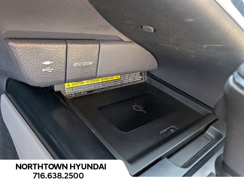 Used 2019 Toyota Camry XSE FWD image 16