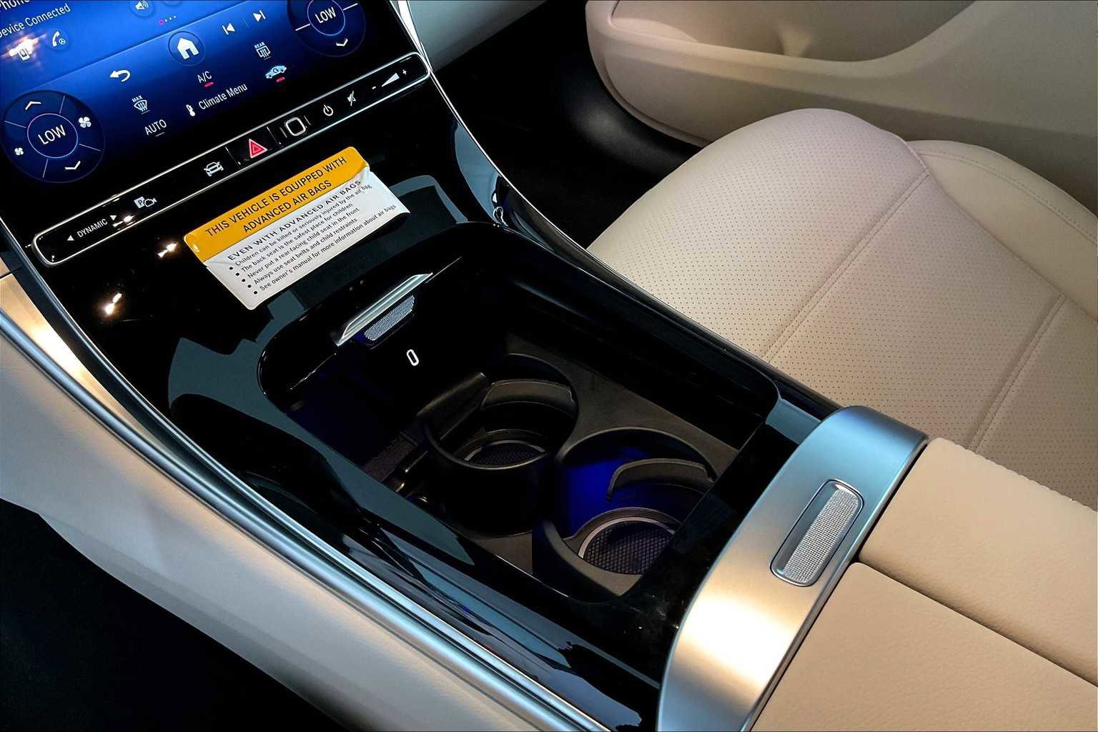 New 2025 Mercedes-Benz GLC 300 GLC 300 image 11