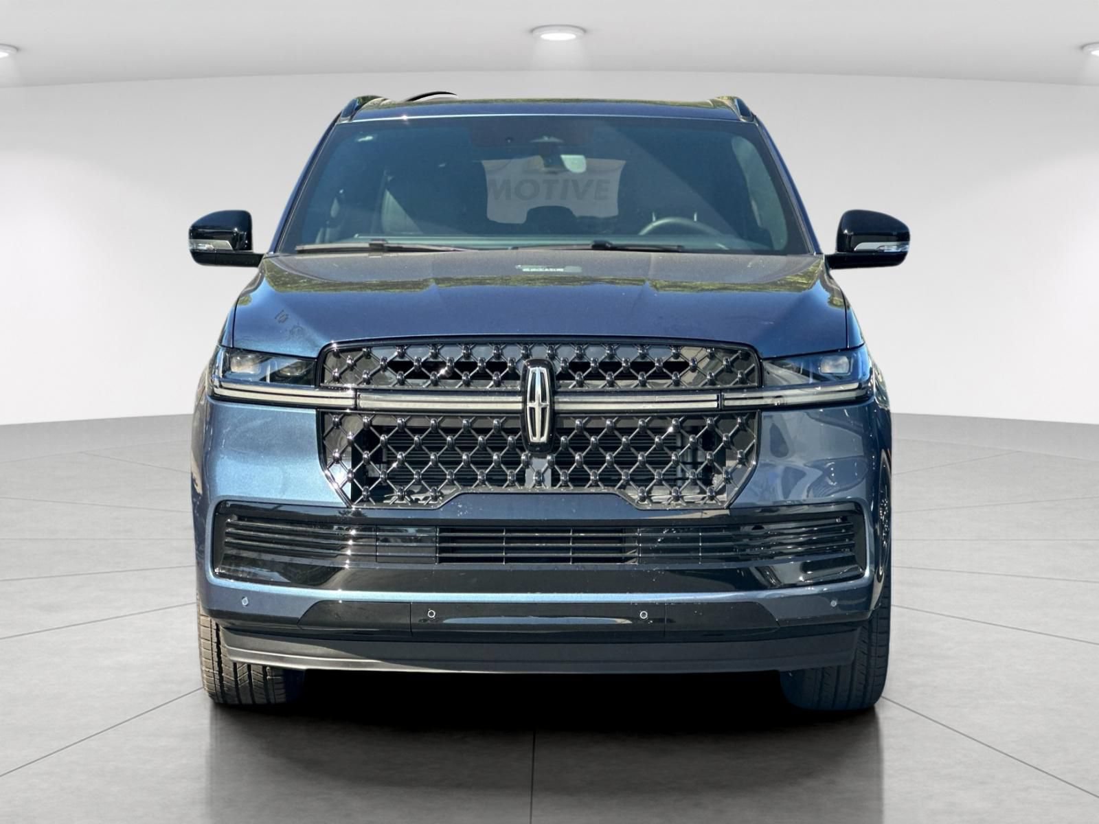 New 2027 Lincoln Navigator L Reserve w/ Jet Appearance Package AWD/4WD image 8