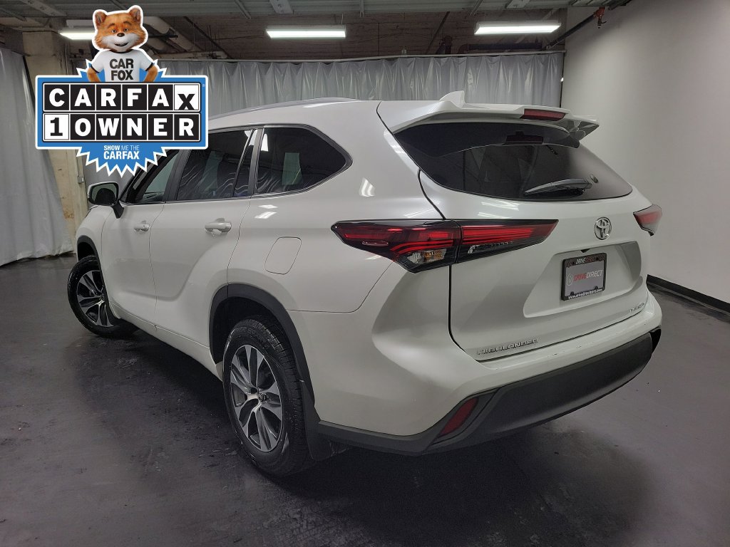 Used 2025 Toyota Highlander XLE AWD/4WD image 6