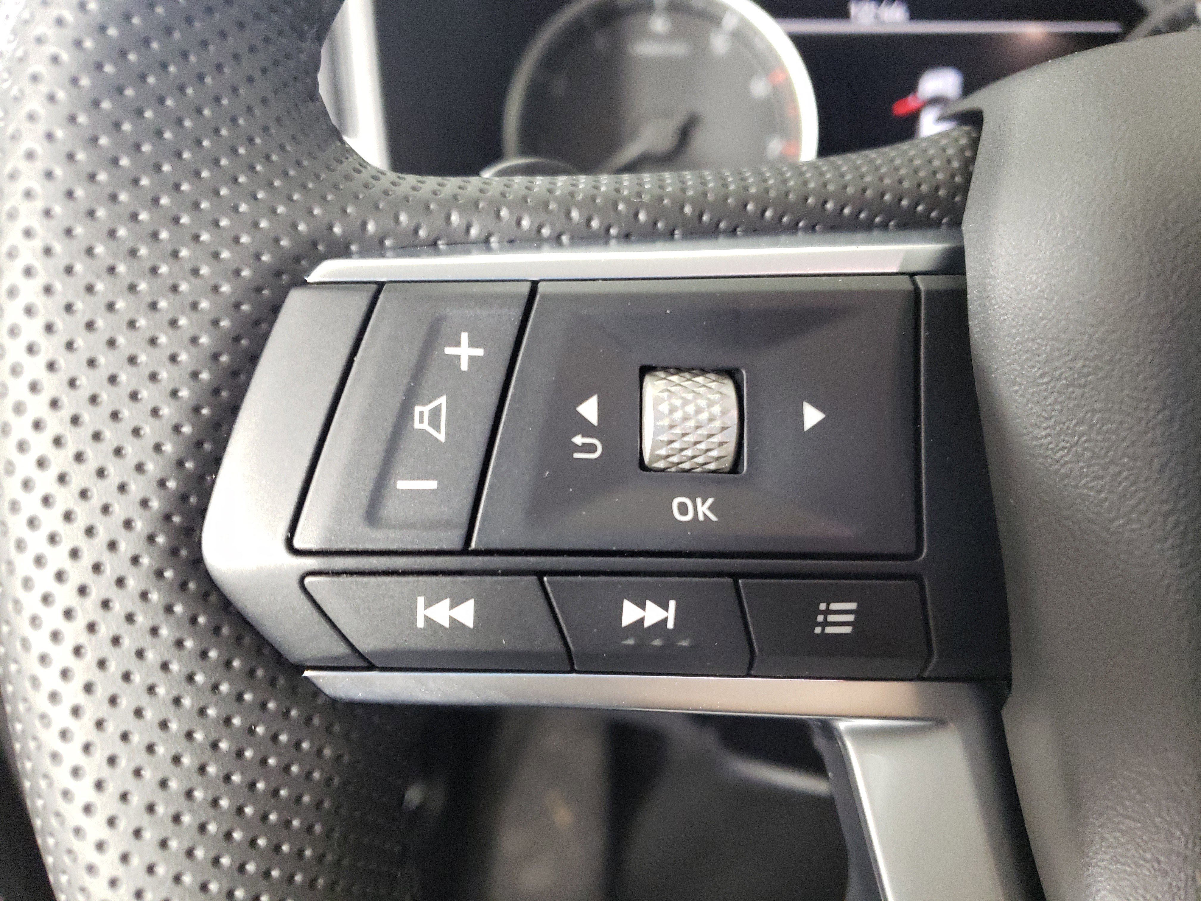New 2025 Mitsubishi Outlander Trail Edition image 19