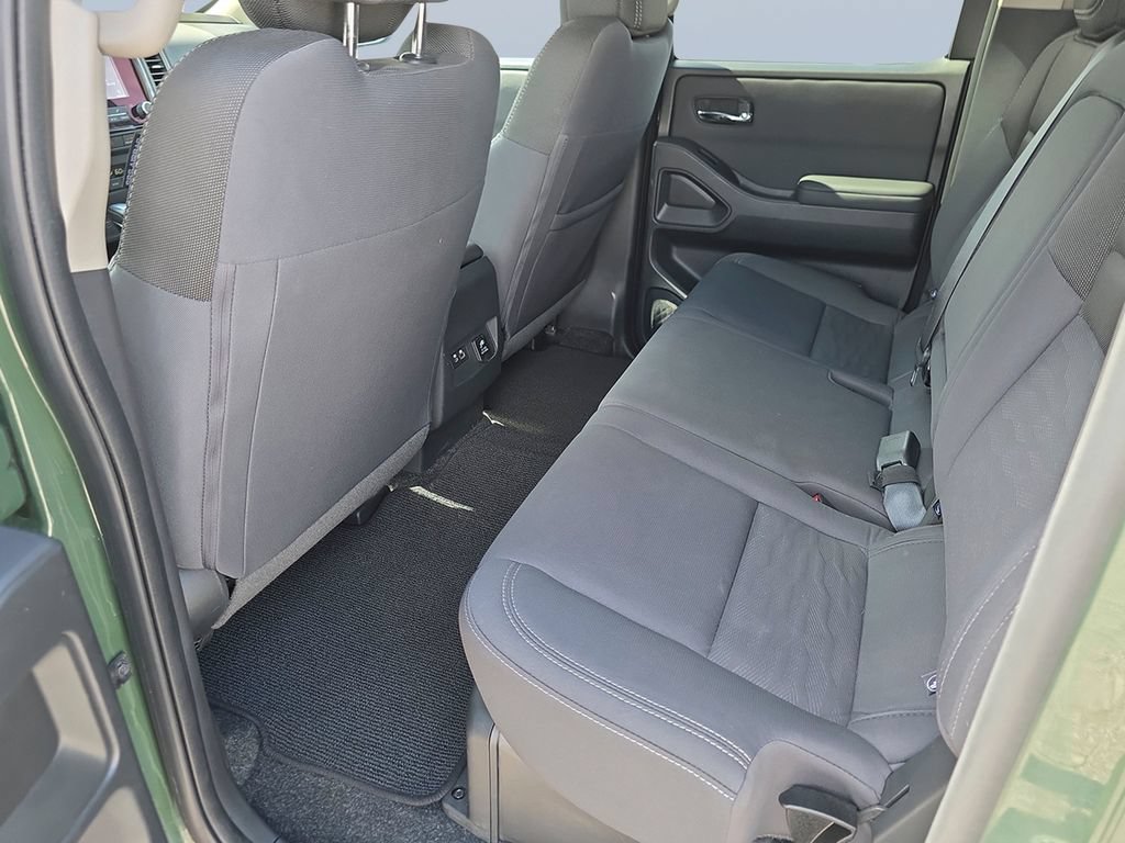 Used 2024 Nissan Frontier SV w/ SV Convenience Package RWD image 58