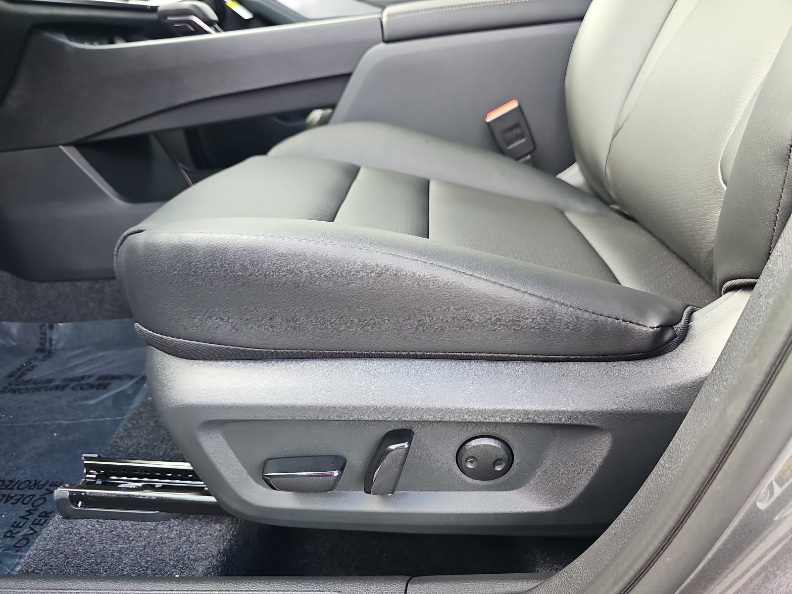 New 2027 Nissan Rogue Dark Armor FWD image 28