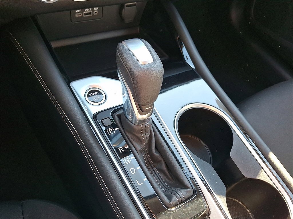 Used 2023 Nissan Altima 2.5 SV image 3