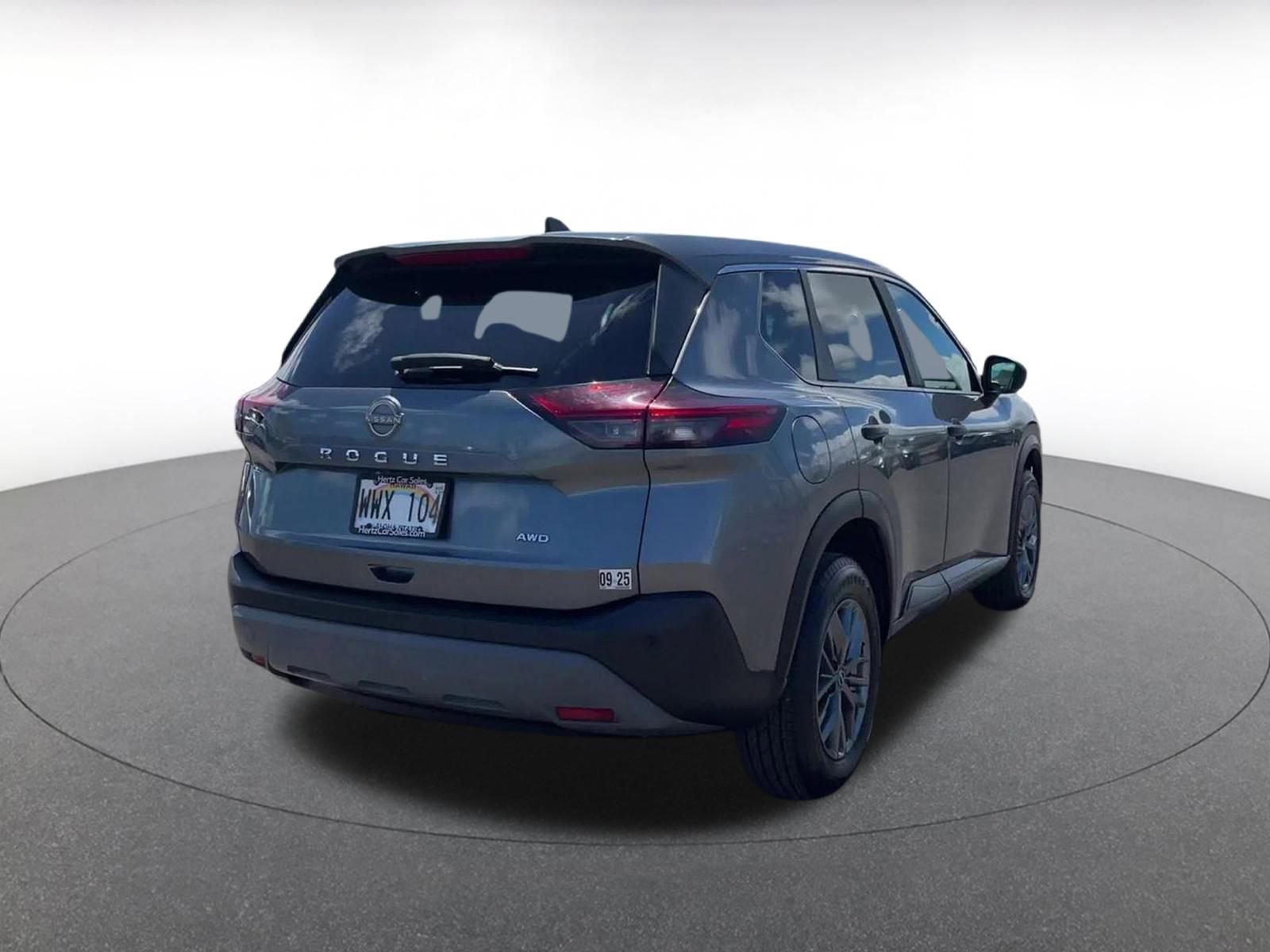 Used 2023 Nissan Rogue S image 15