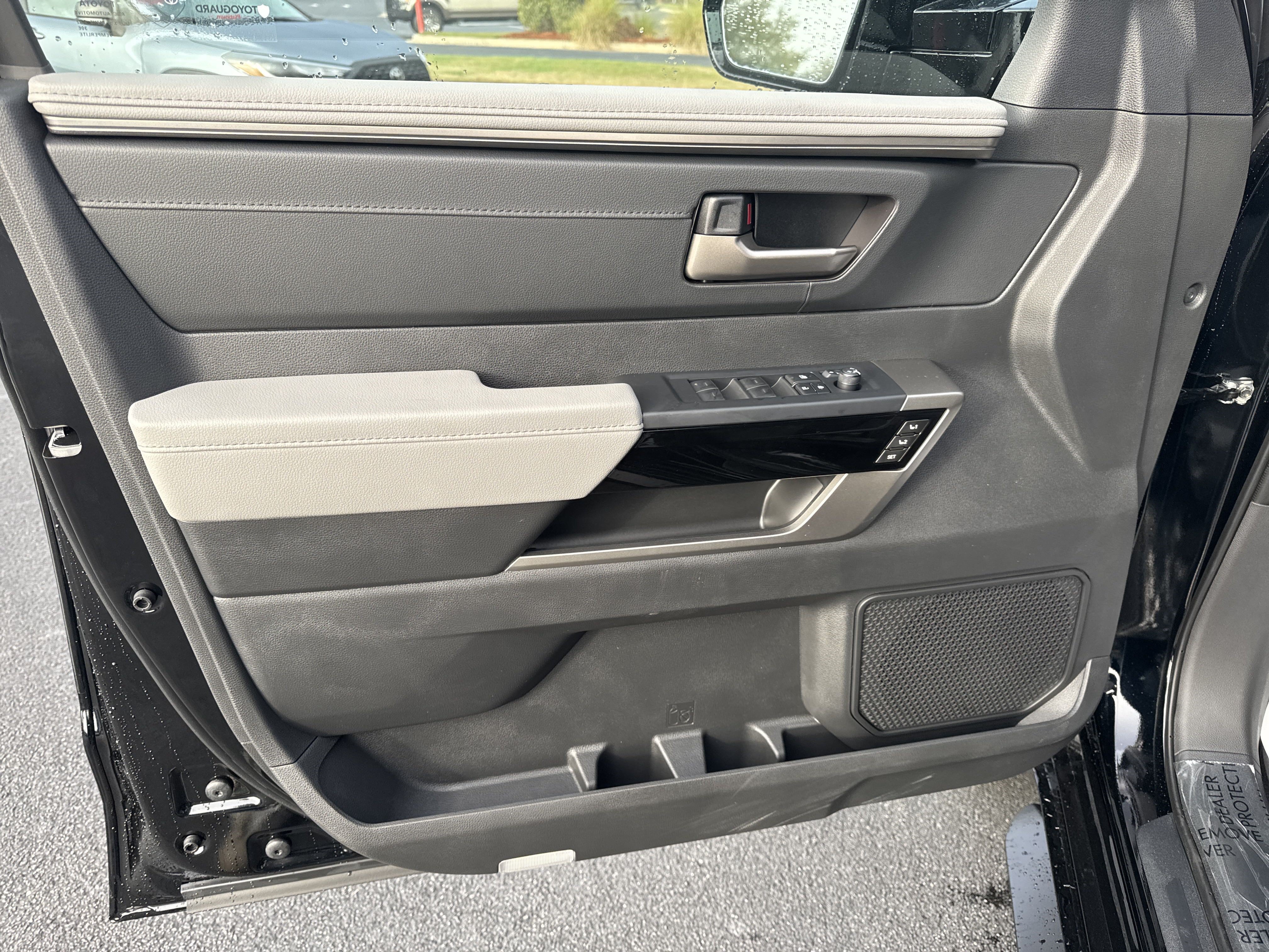 New 2025 Toyota Tundra Limited AWD/4WD image 22