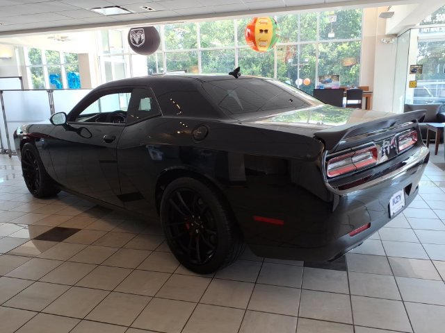 Used 2023 Dodge Challenger SRT Hellcat RWD image 4
