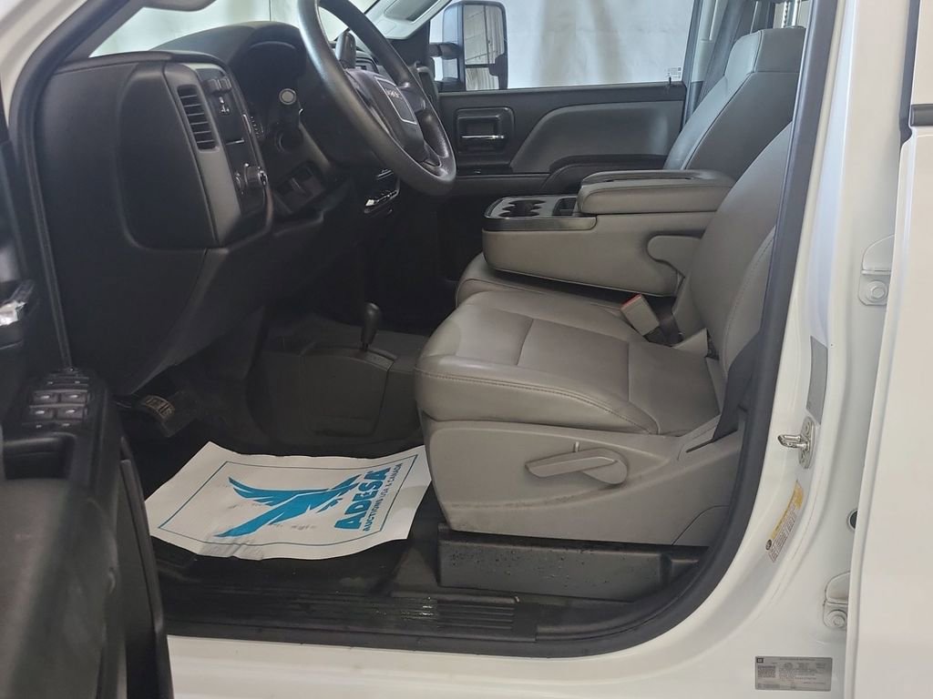 Used 2019 GMC Sierra 3500 4x4 Crew Cab w/ Sierra Convenience Package image 8