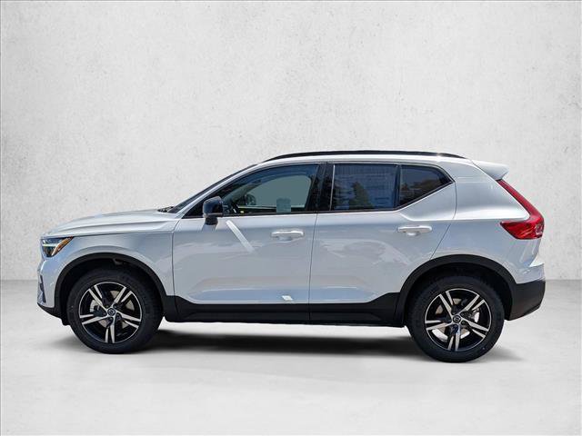 New 2026 Volvo XC40 B5 Core w/ Climate Package AWD/4WD image 9