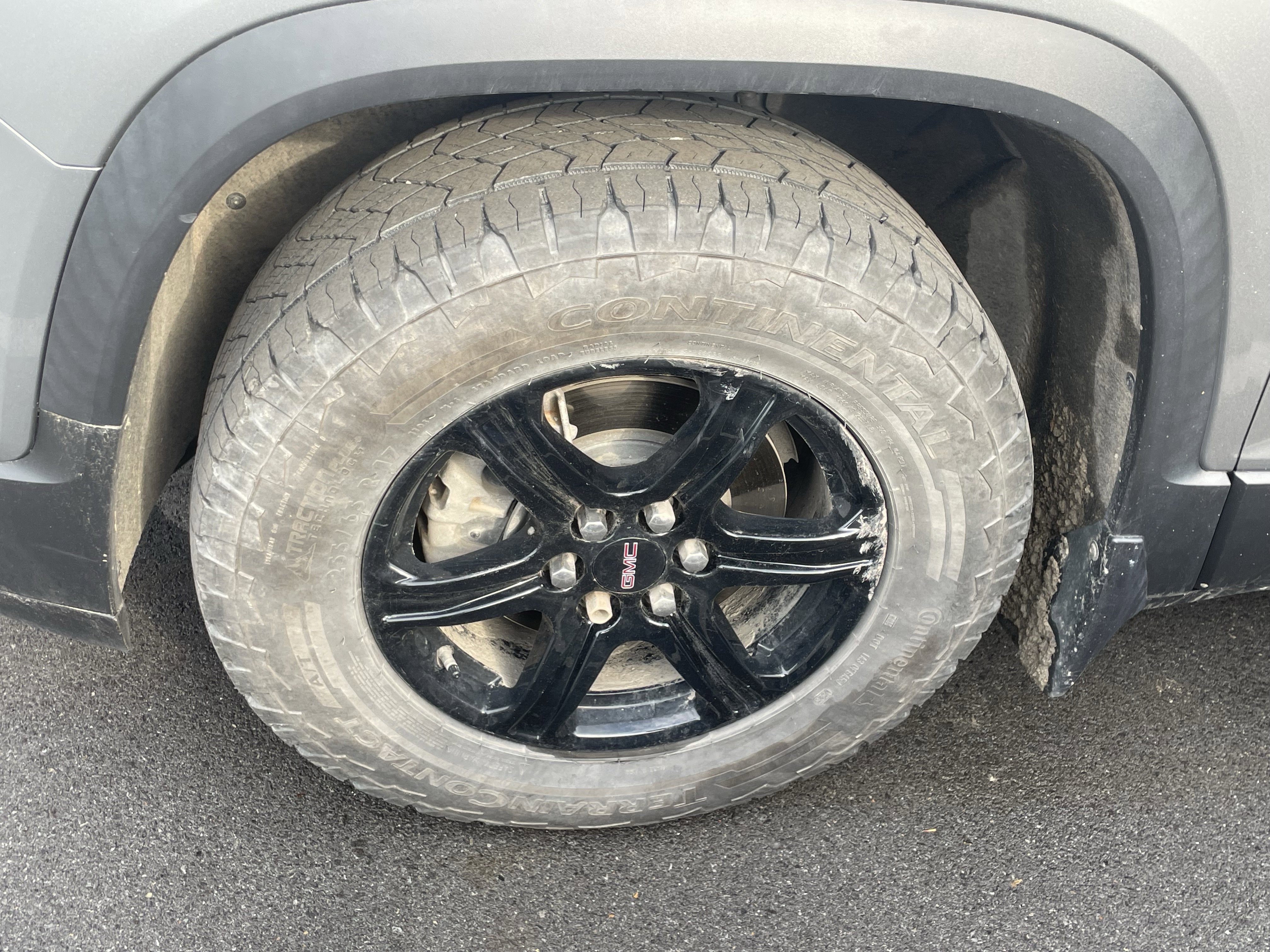 Used 2023 GMC Acadia AT4 w/ Technology Package AWD/4WD image 5