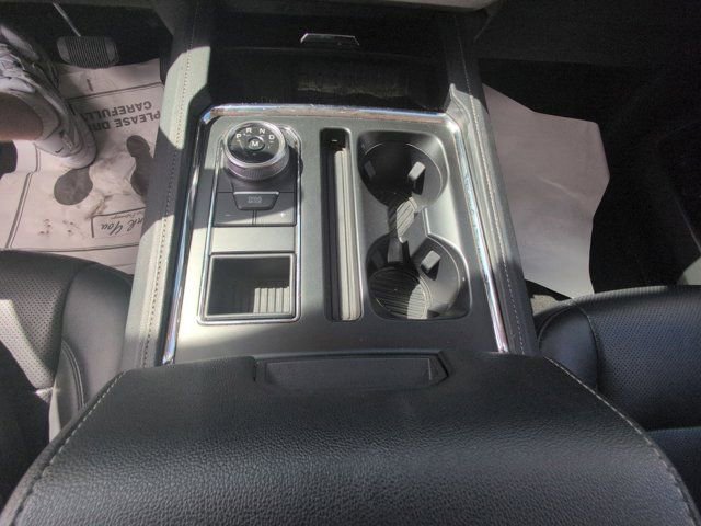 Used 2024 Ford Expedition Max XLT image 24