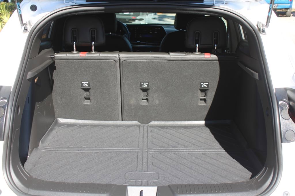 Used 2024 Chevrolet Trax RS image 10