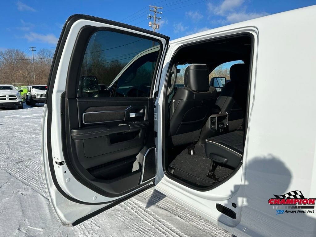 Used 2025 RAM 2500 Laramie w/ Night Edition image 22