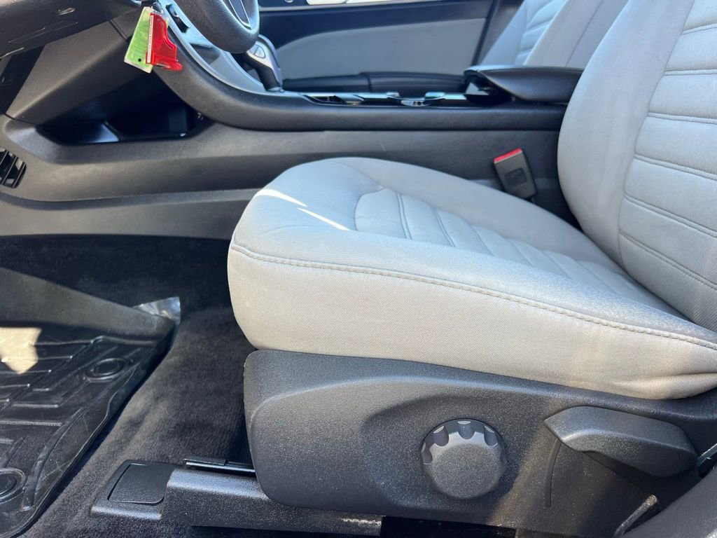 Used 2014 Ford Fusion S image 27