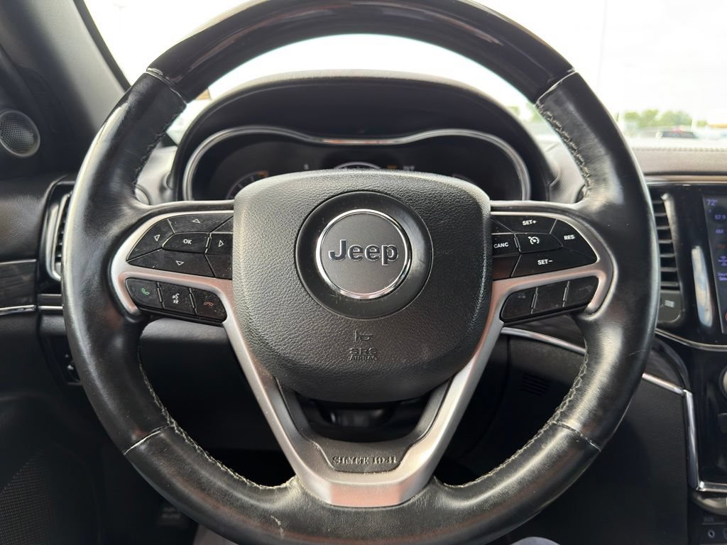 Used 2019 Jeep Grand Cherokee Overland AWD/4WD image 17