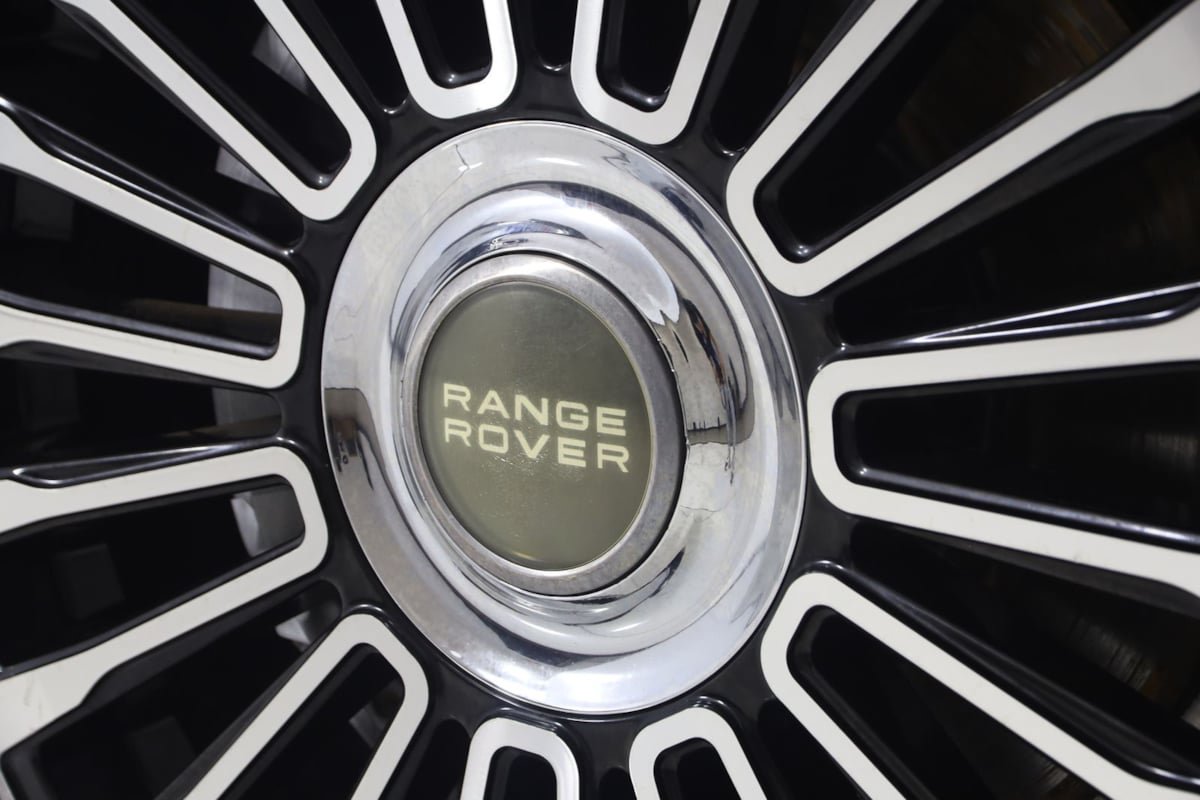 Used 2020 Land Rover Range Rover Sport HSE AWD/4WD image 19