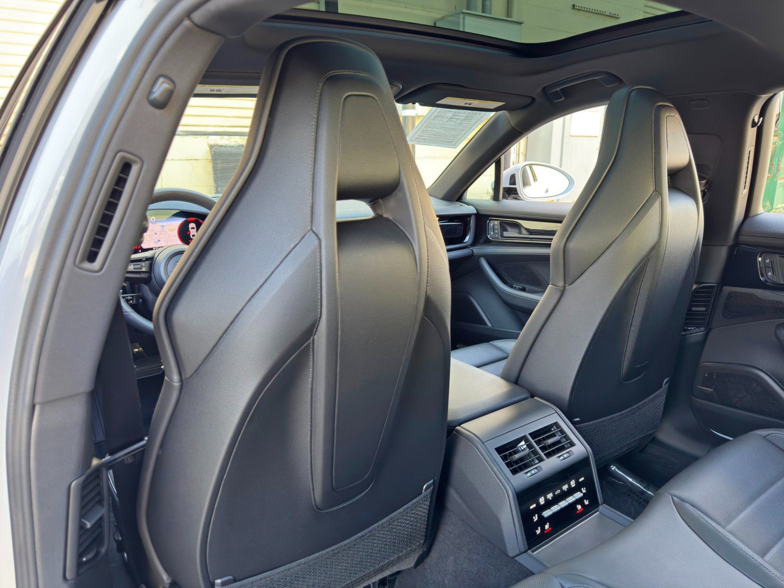 Used 2025 Porsche Panamera w/ Premium Package RWD image 38
