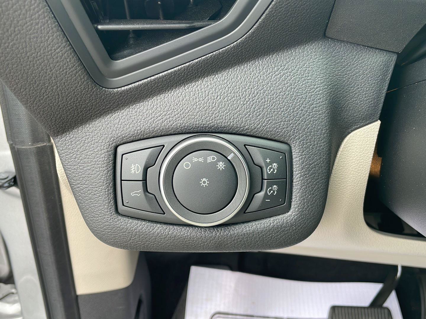 Used 2019 Ford Escape SEL FWD image 13