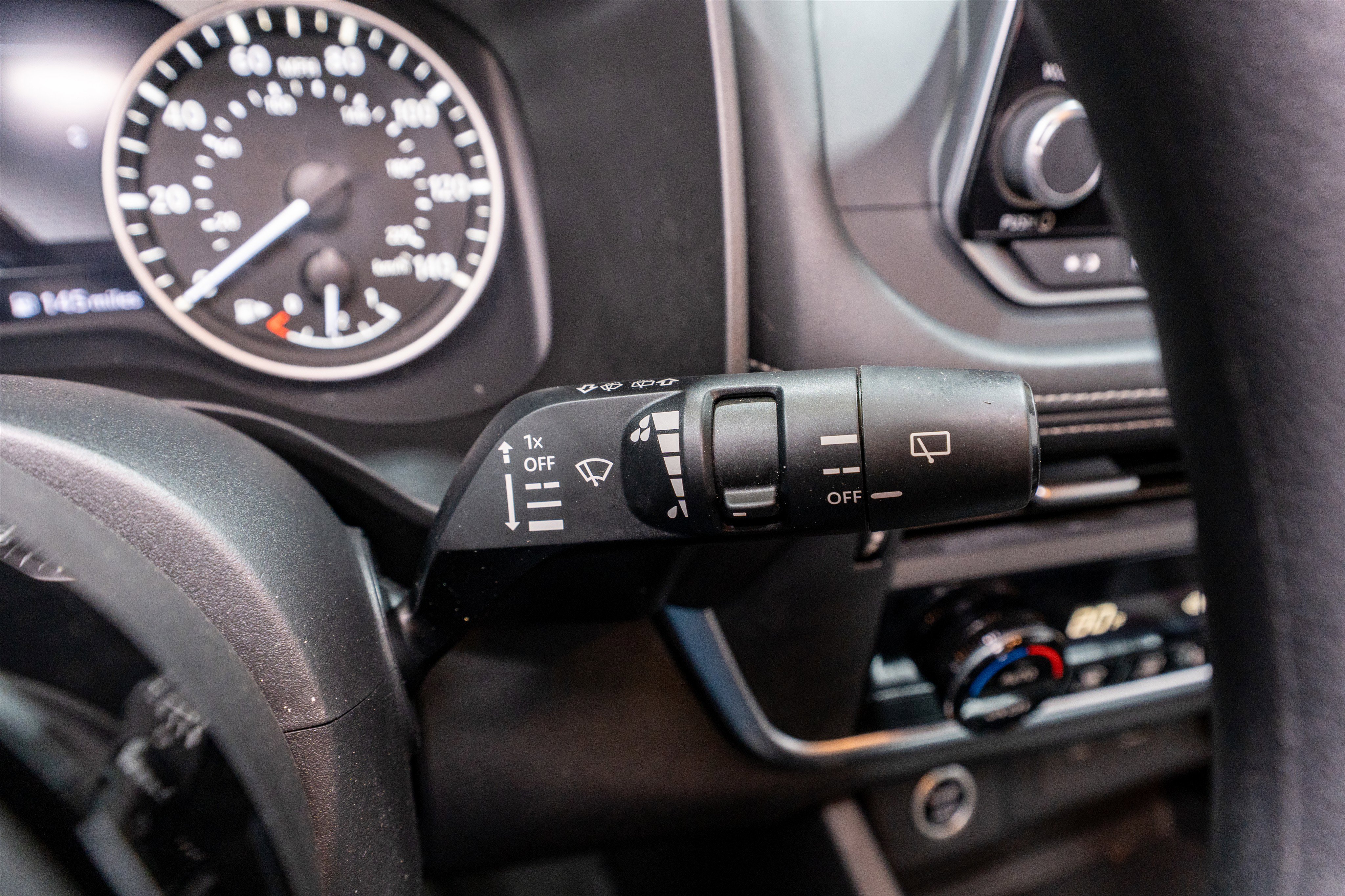 Used 2023 Nissan Rogue SV image 26