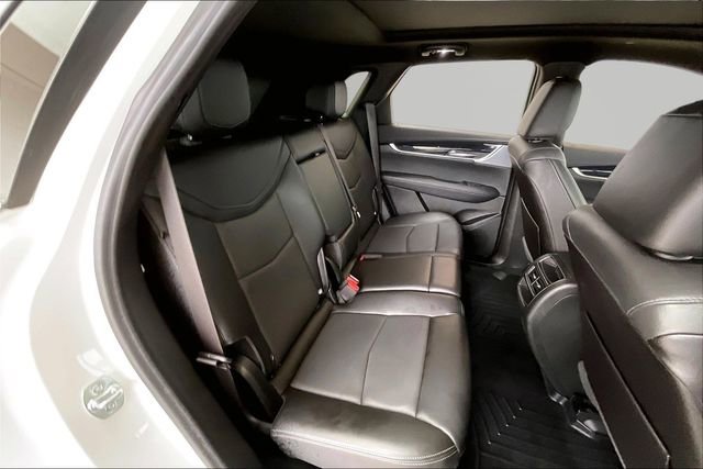 Used 2025 Cadillac XT5 Premium Luxury FWD image 17