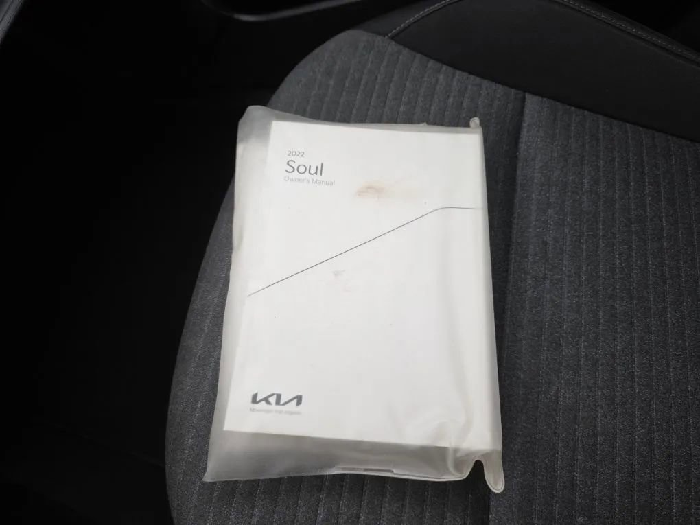 Used 2022 Kia Soul S image 37
