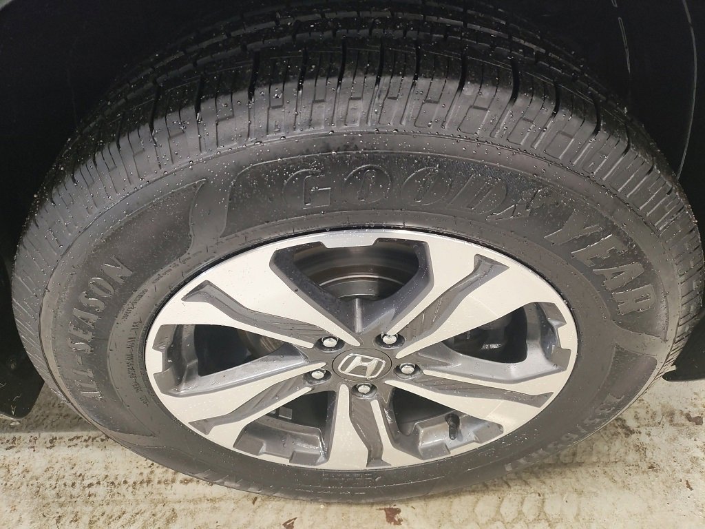 Used 2019 Honda CR-V LX image 4