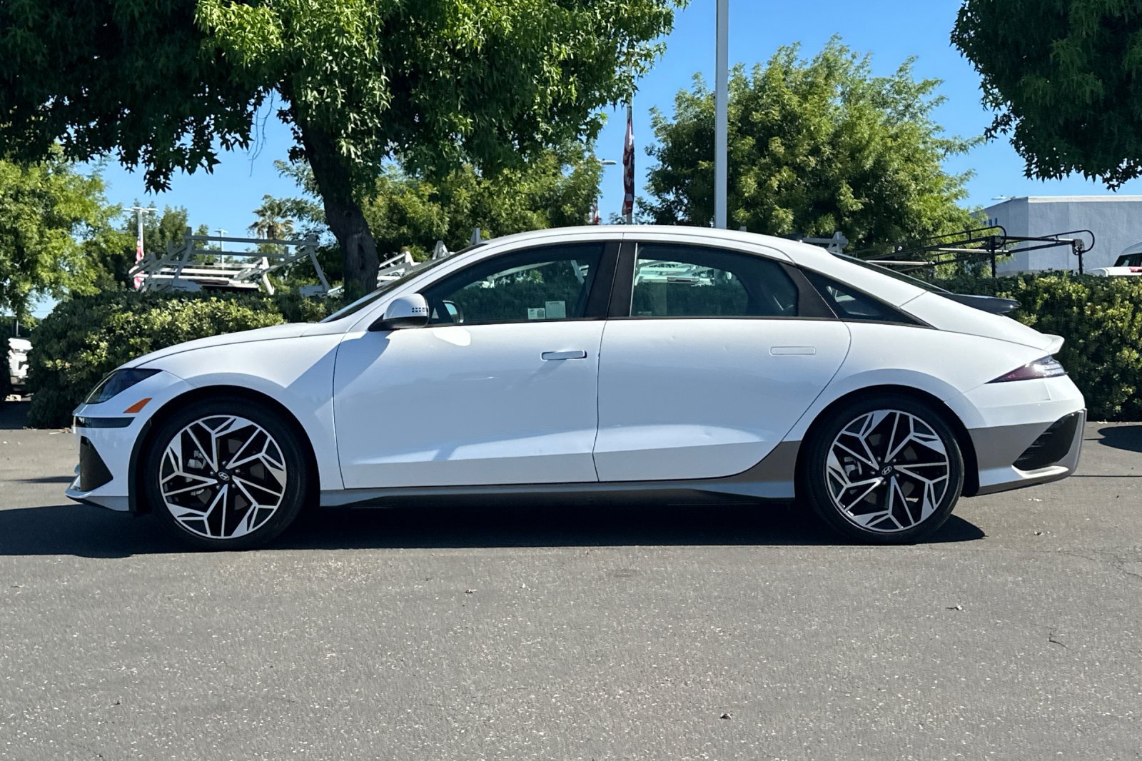 Used 2024 Hyundai Ioniq 6 SEL RWD image 7