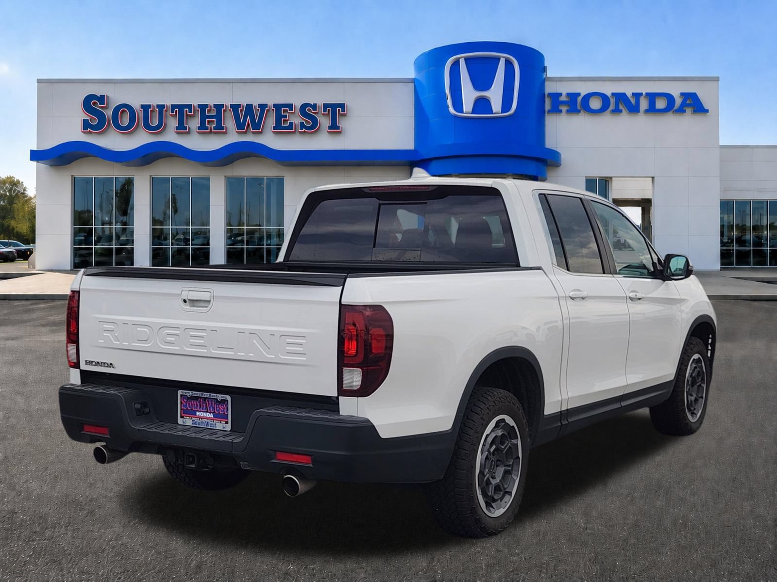 Used 2024 Honda Ridgeline RTL+ image 5