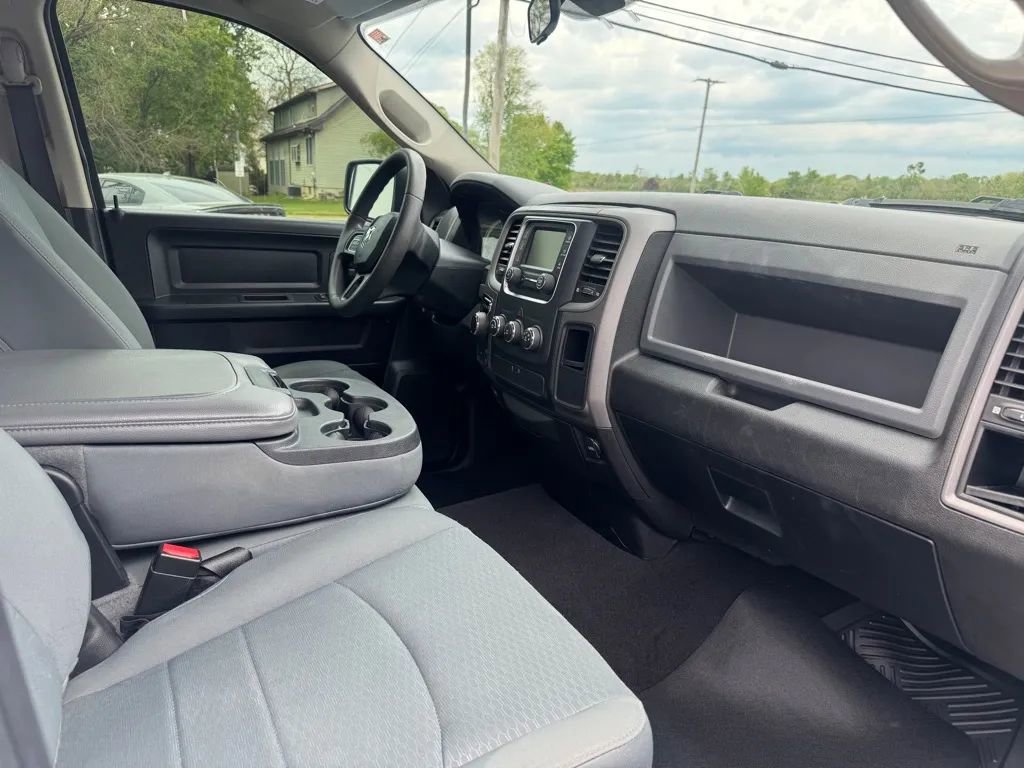 Used 2019 RAM 1500 Express w/ Express Value Package AWD/4WD image 8