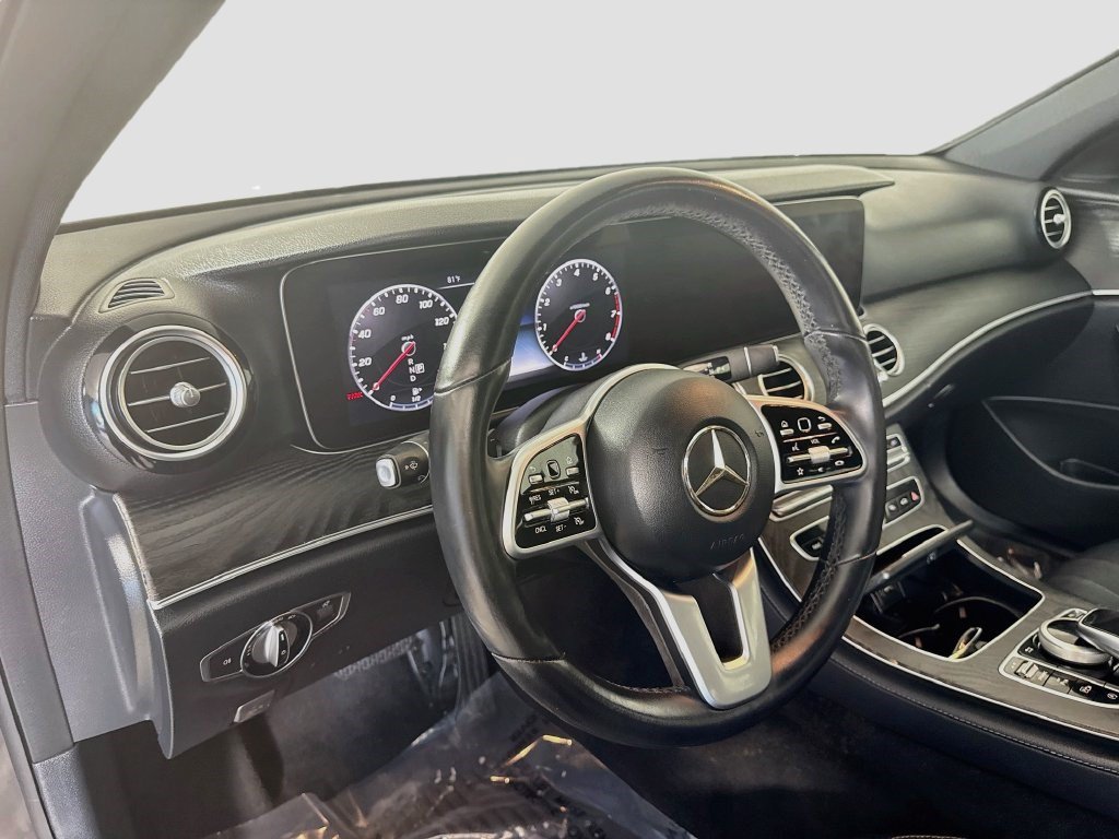 Used 2020 Mercedes-Benz E 350 Sedan w/ Parking Assistance Package image 21