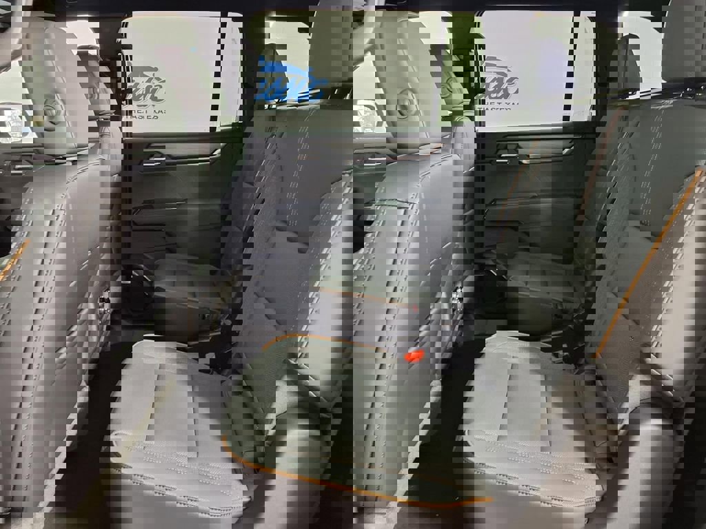 New 2026 GMC Acadia AT4 w/ Luxury Package image 27