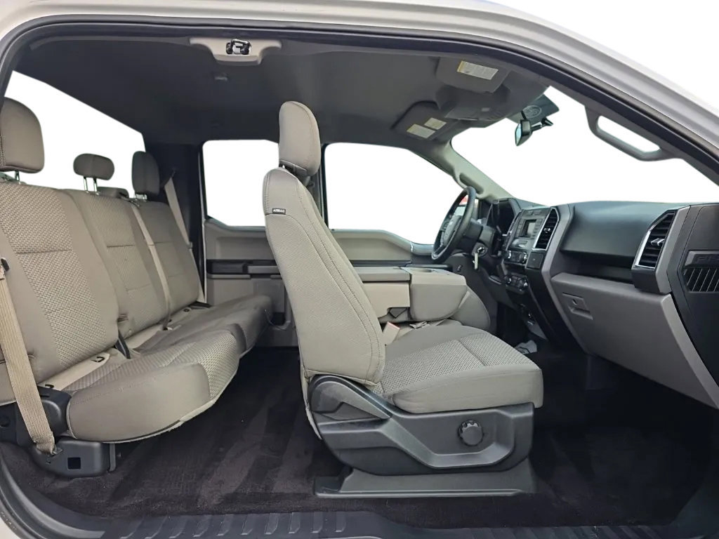 Used 2016 Ford F150 XLT w/ Equipment Group 301A Mid AWD/4WD image 18