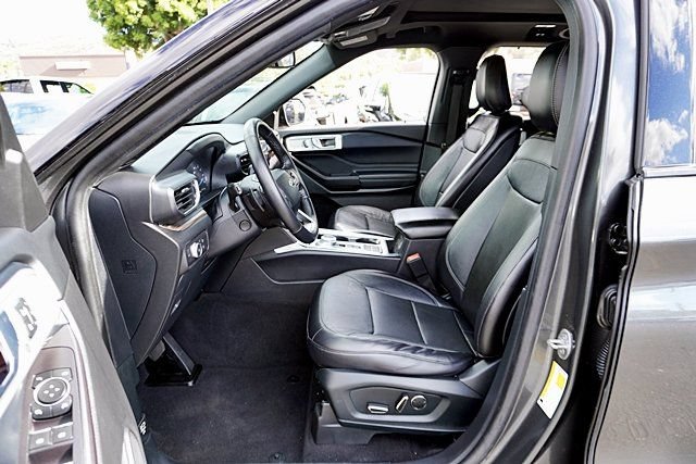 Used 2020 Ford Explorer Limited RWD image 14