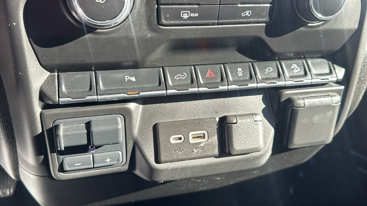 Used 2023 Chevrolet Silverado 2500 W/T w/ WT Convenience Package image 27