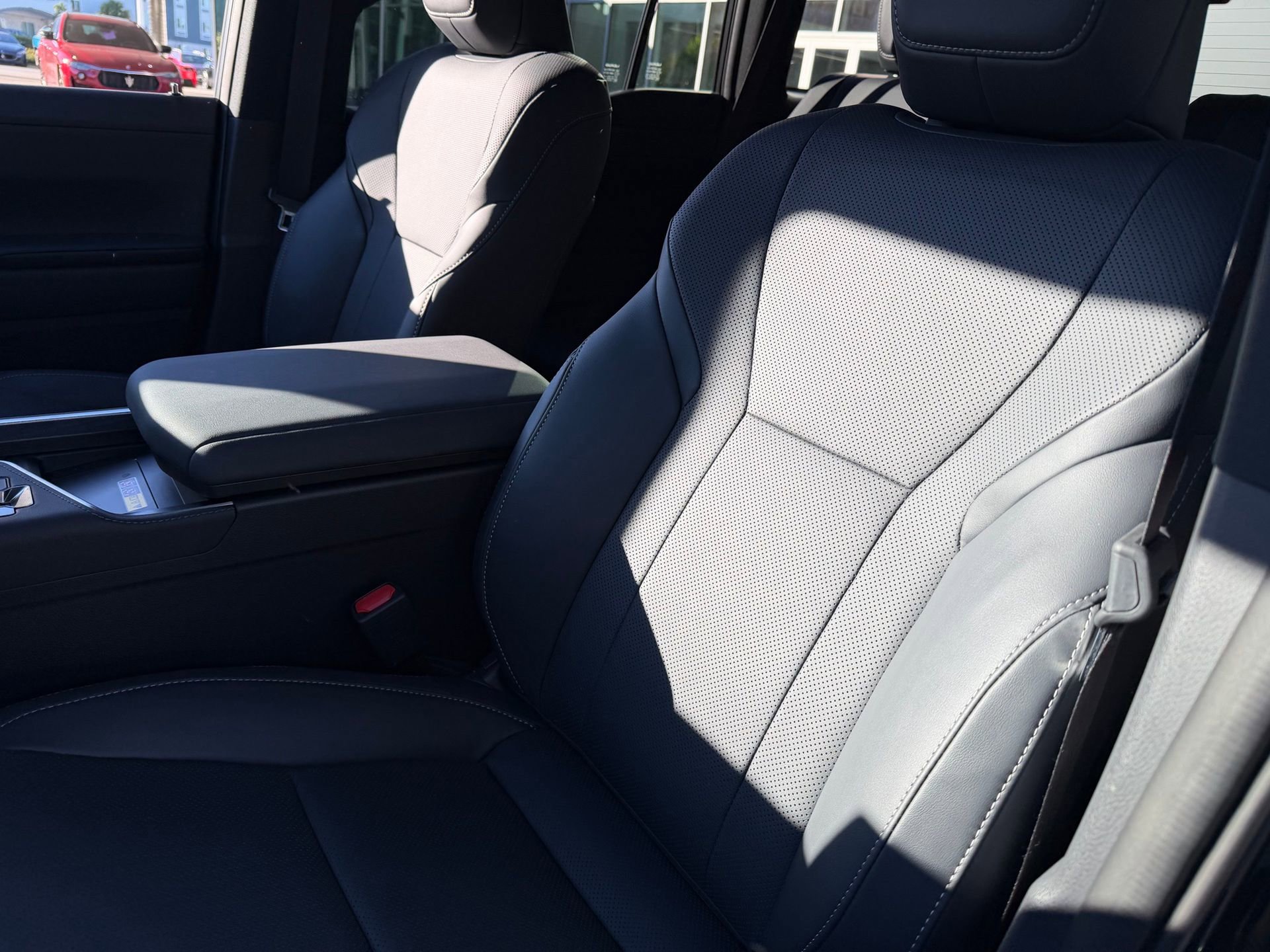 Used 2025 Lexus GX 550 550 Premium+ w/ Accessory Package (2T) image 14