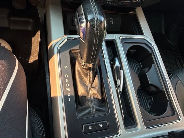 Used 2015 Ford F150 Lariat w/ Equipment Group 502A Luxury AWD/4WD image 23