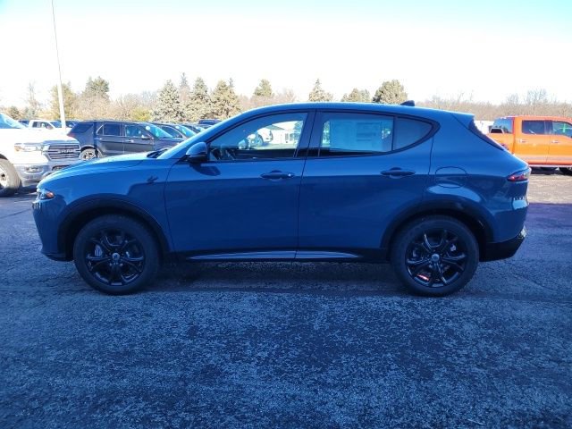 Used 2024 Dodge Hornet R/T w/ R/T Blacktop Package image 8