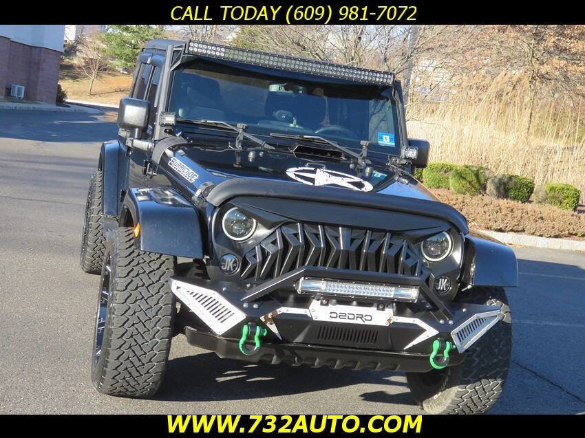 Used 2014 Jeep Wrangler Unlimited Sahara image 3
