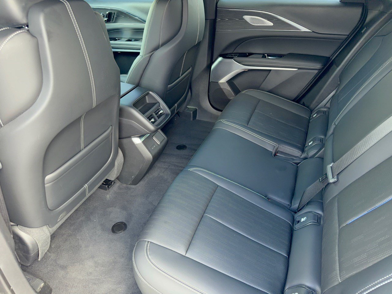 Certified 2024 Cadillac Lyriq Sport RWD image 25