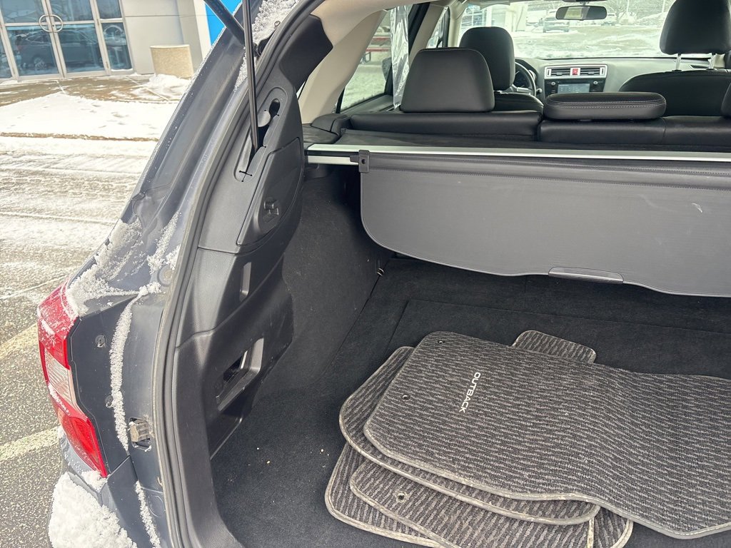 Used 2016 Subaru Outback 2.5i Limited image 10