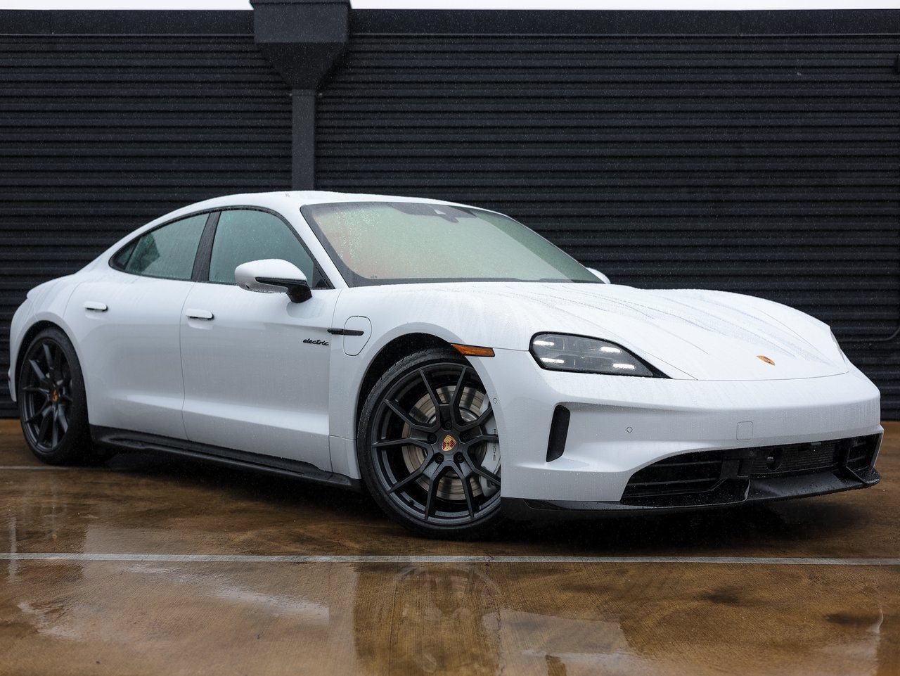 New 2026 Porsche Taycan GTS AWD/4WD image 9