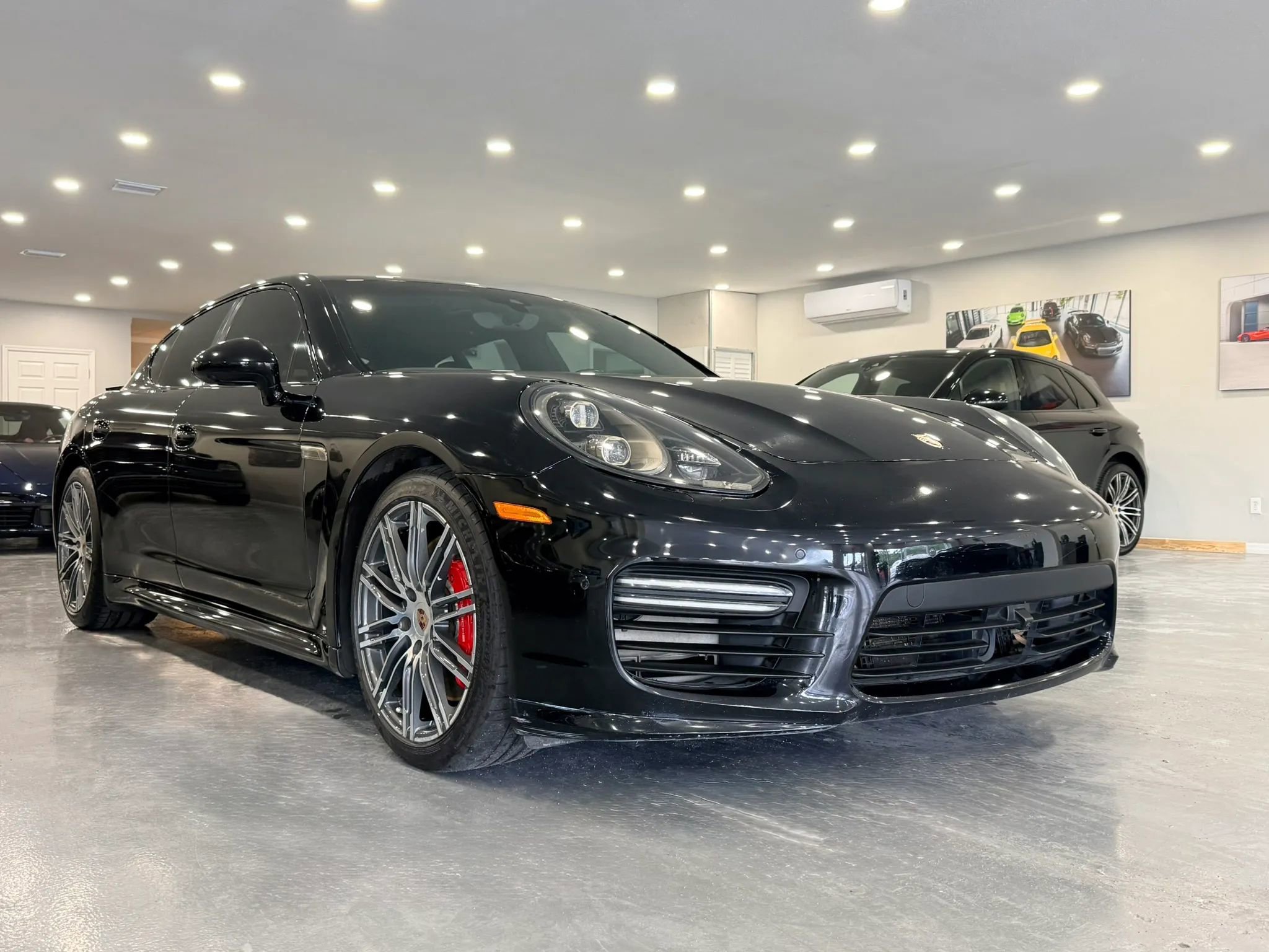 Used 2014 Porsche Panamera GTS w/ Premium Package Plus AWD/4WD image 8