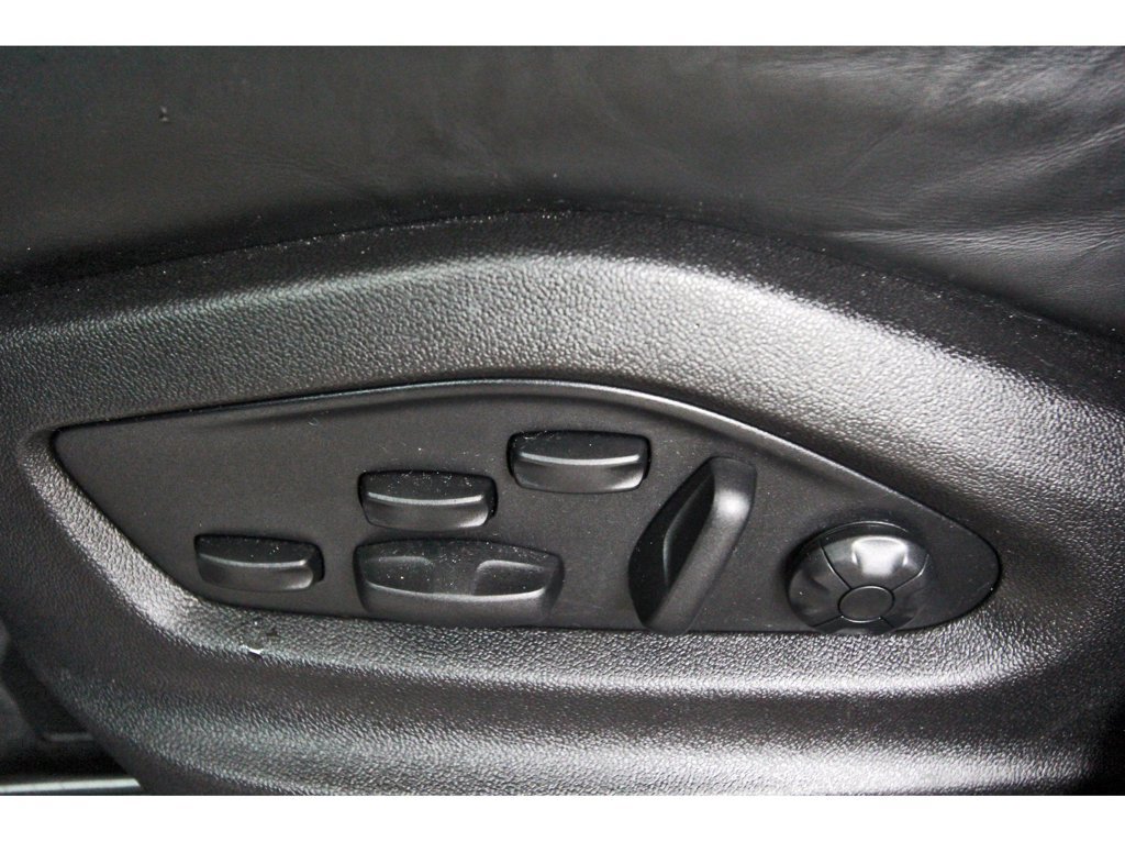 Used 2023 Porsche Cayenne GTS AWD/4WD image 25