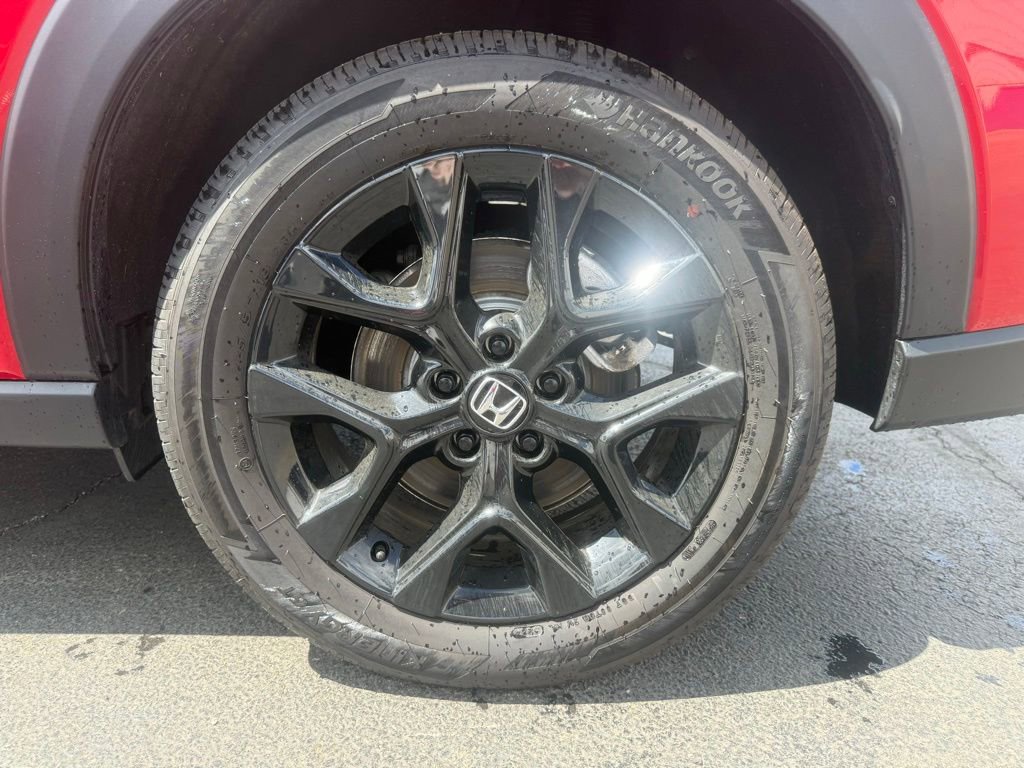 Used 2025 Honda HR-V Sport image 29