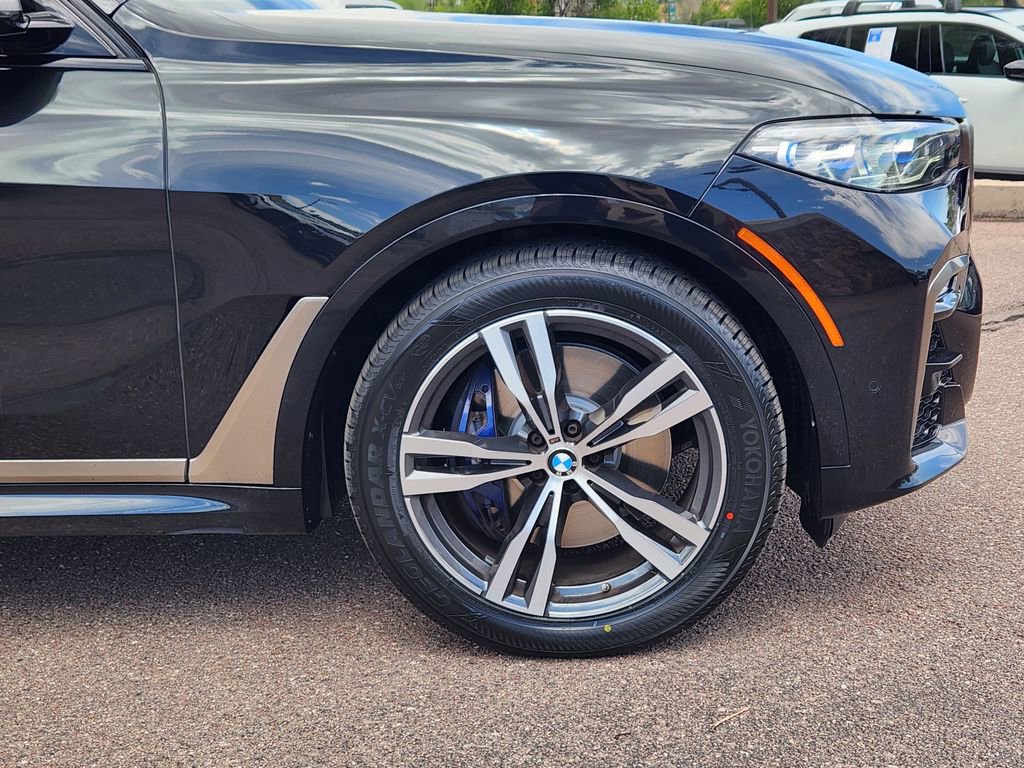 Used 2021 BMW X7 M50i w/ Dynamic Handling Package AWD/4WD image 29
