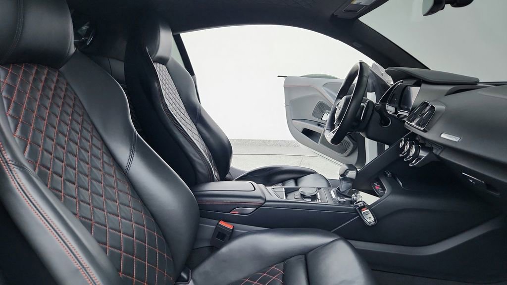 Used 2017 Audi R8 V10 plus AWD/4WD image 23